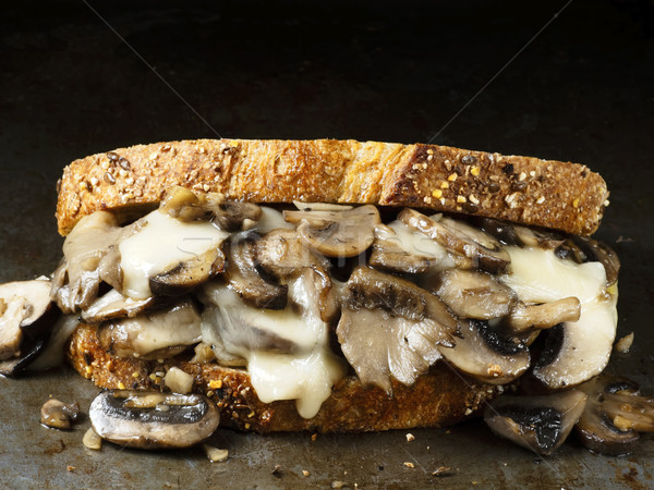 Rustiek champignon sandwich voedsel brood Stockfoto © zkruger