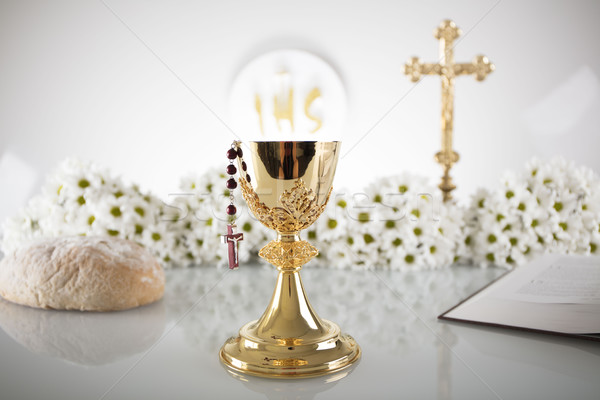 Eerste heilig communie katholiek godsdienst kruisbeeld Stockfoto © zolnierek