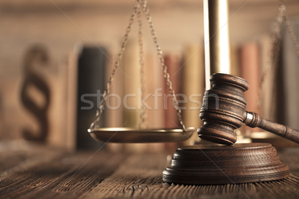 Recht justitie advocaten kantoor schaal hand Stockfoto © zolnierek