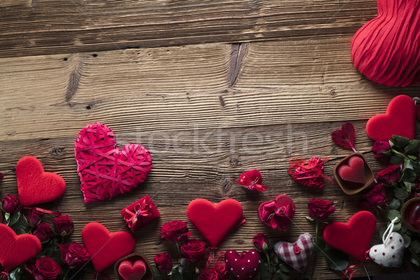 Dag Rood harten rozen houten tafel textuur Stockfoto © zolnierek