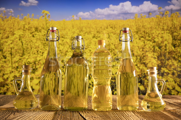 [[stock_photo]]: Pétrolières · légumes · bouteilles · verre · table · alimentaire