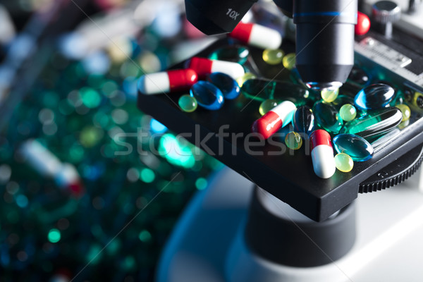 Apotheek pillen ingesteld verschillend kleurrijk microscoop Stockfoto © zolnierek