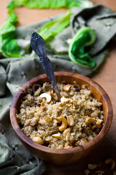 Stockfoto: Bloemkool · couscous · noten · rozijn · schotel · houten