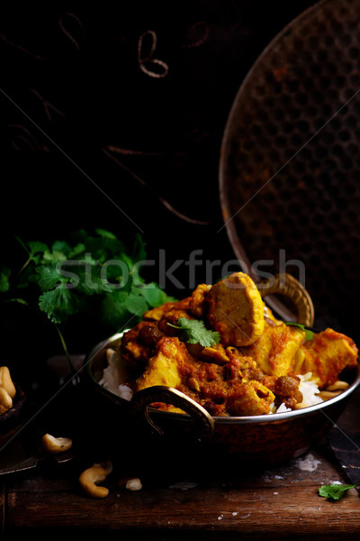 Sütőtök curry tyúk kesudió rizs szelektív fókusz Stock fotó © zoryanchik
