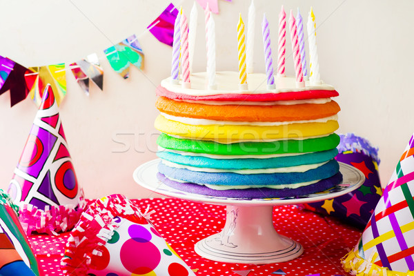 Szivárvány torta gyertyák ünneplés születésnap szelektív fókusz Stock fotó © zoryanchik