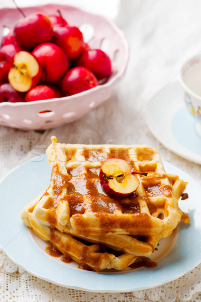 Waffel Äpfel Stil selektiven Fokus Schokolade Frühstück Stock foto © zoryanchik