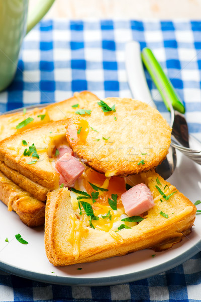 Prosciutto formaggio uova toast colazione Foto d'archivio © zoryanchik