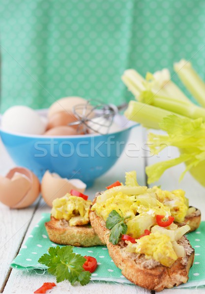Bruschette telina ouă pâine piper sănătos Imagine de stoc © zoryanchik