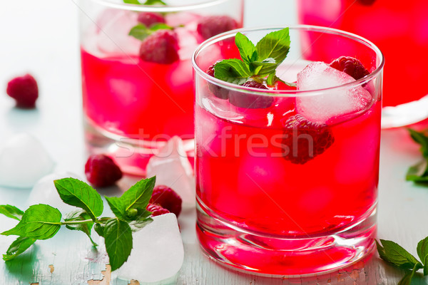 Bebida fría frambuesa menta hielo vidrio estilo Foto stock © zoryanchik