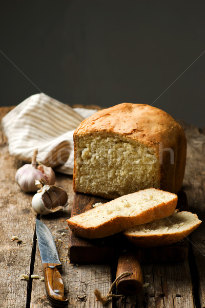 Laib Knoblauchbrot Stil rustikal gebacken Brot Stock foto © zoryanchik