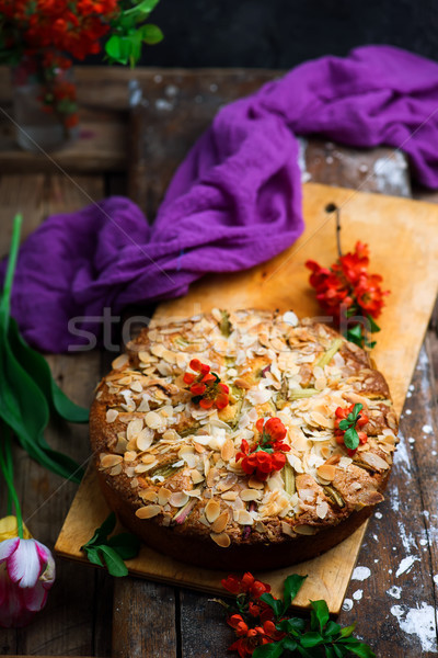 Rabarbaro mandorla torta rustico messa a fuoco selettiva alimentare Foto d'archivio © zoryanchik