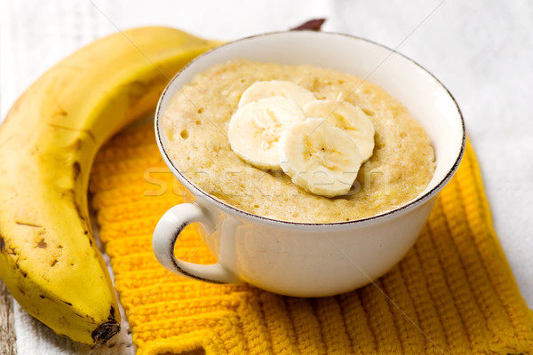 Banane mug gâteau préparé micro-ondes horizontal [[stock_photo]] © zoryanchik