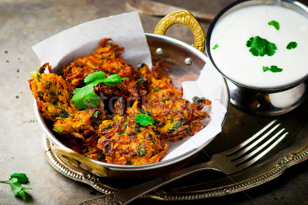 Karotte Joghurt Kupfer indian Schüssel selektiven Fokus Stock foto © zoryanchik