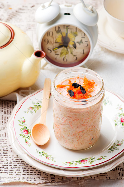 胡蘿蔔蛋糕 罐 水果 背景 牛奶 新鮮 商業照片 © zoryanchik