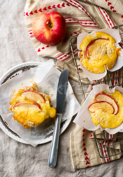 ősz alma muffinok stílus rusztikus szelektív fókusz Stock fotó © zoryanchik