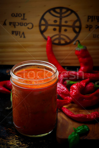 自製 辣 意大利的 醬 玻璃 罐 商業照片 © zoryanchik