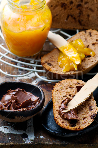 Chocolate naranja enfoque torta pan Foto stock © zoryanchik