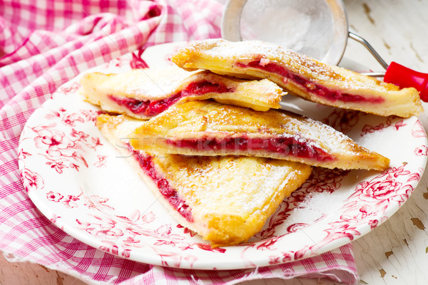 [[stock_photo]]: Français · Toast · bourré · cerise · alimentaire · fruits