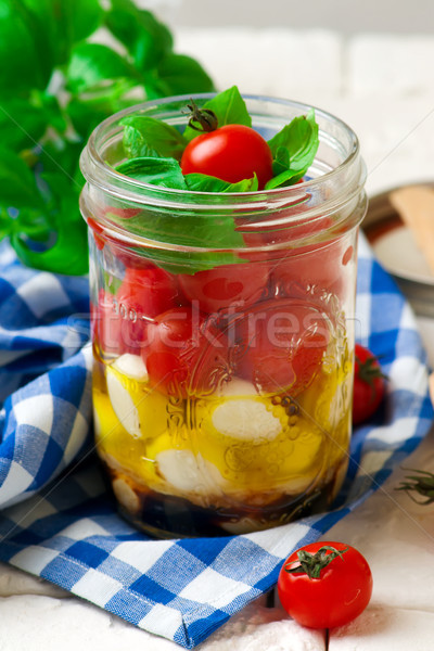 Caprese salade metselaar jar stijl rustiek voedsel Stockfoto © zoryanchik