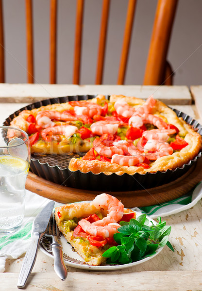 [[stock_photo]]: Crevettes · poireau · sarriette · tarte · fromages · rouge