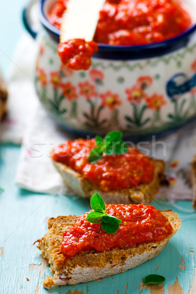 Doce pimenta fatias caseiro pão Foto stock © zoryanchik