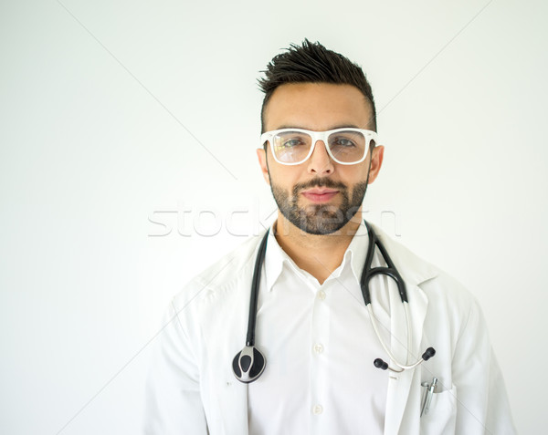 ストックフォト: 小さな · 男性医師 · 白 · 眼鏡 · 魅力的な · 医師