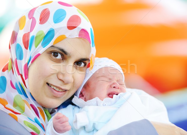 Arapça anne bebek Müslüman anne Stok fotoğraf © zurijeta