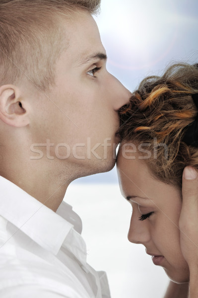 Portrait heureux couple amour copain baiser [[stock_photo]] © zurijeta