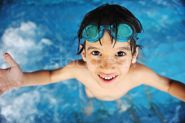 Foto d'archivio: Piccolo · ragazzo · piscina · bambino · ritratto · divertente