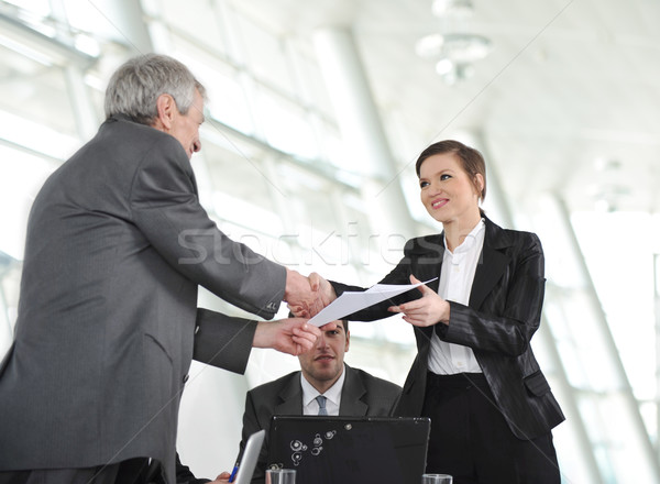 Foto d'archivio: Complimenti · lavoro · business · ufficio · uomo