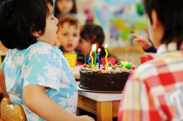 Stockfoto: Cute · kinderen · vieren · verjaardagsfeest · speeltuin · veel