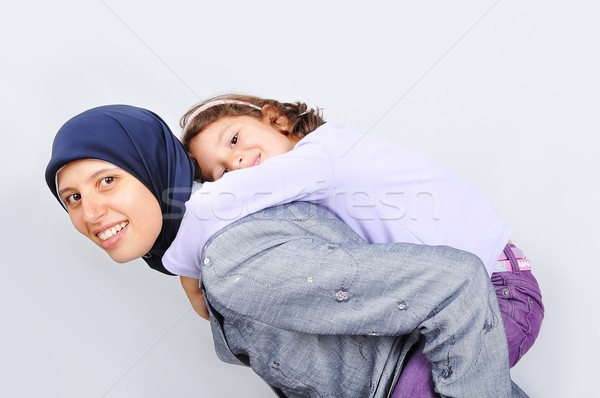 Muslim spielen Tochter Kind Schönheit Stock foto © zurijeta