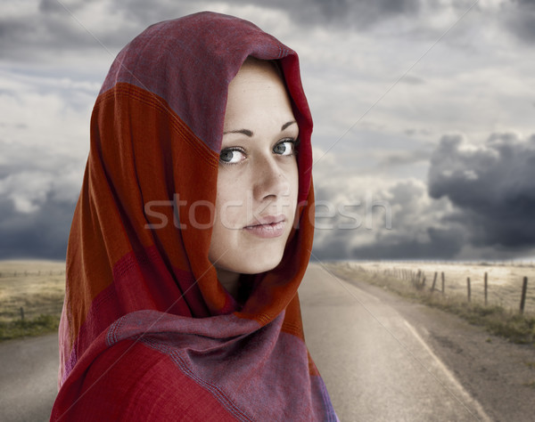 Közel-keleti nő visel hidzsáb sál fiatal Stock fotó © zurijeta