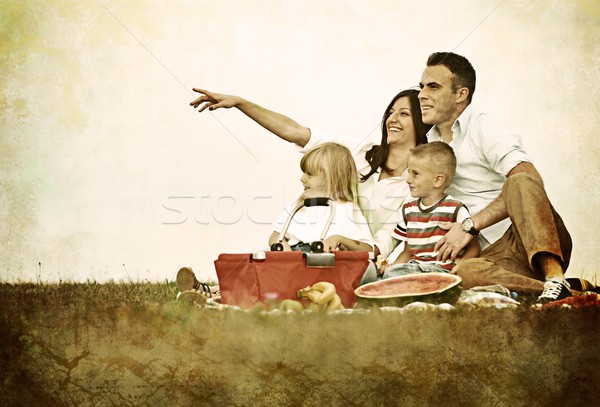 Foto stock: Vintage · família · crianças · piquenique · tempo · verde