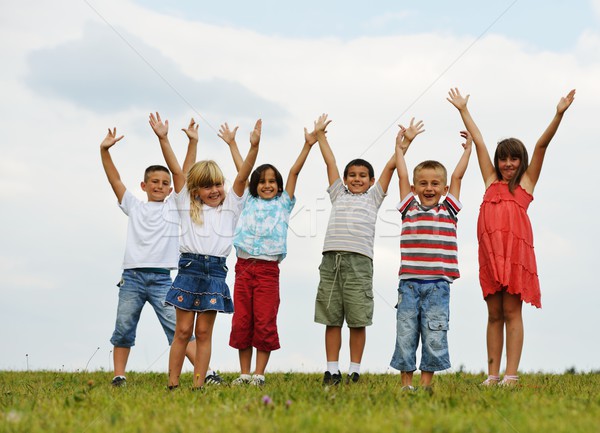 Foto d'archivio: Felice · bambini · estate · erba · prato · natura