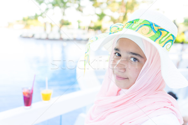 счастливым мусульманских красивая девушка Летние каникулы питьевой сока Сток-фото © zurijeta