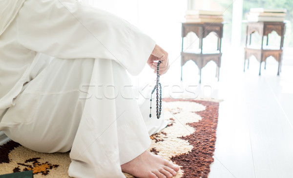 Arabisch man vergadering grond traditioneel Stockfoto © zurijeta