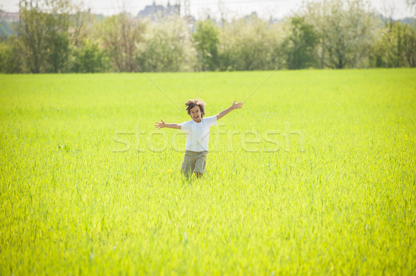 Dziecko szczęśliwy czasu charakter łące niebo Zdjęcia stock © zurijeta