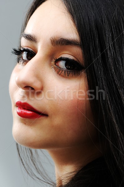 Frumuseţe bruneta femeie portret frumos fată Imagine de stoc © zurijeta