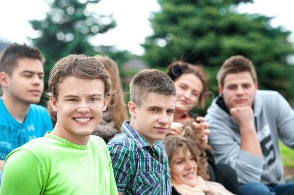 Stockfoto: Groep · studenten · vergadering · buiten · meisje