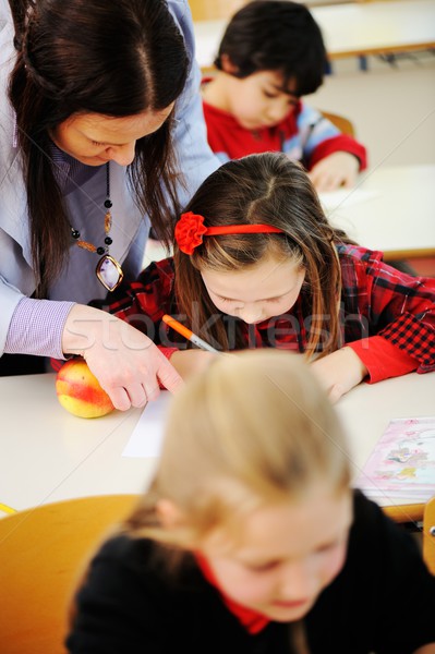 Stockfoto: Cute · klas · onderwijs · activiteiten · meisje