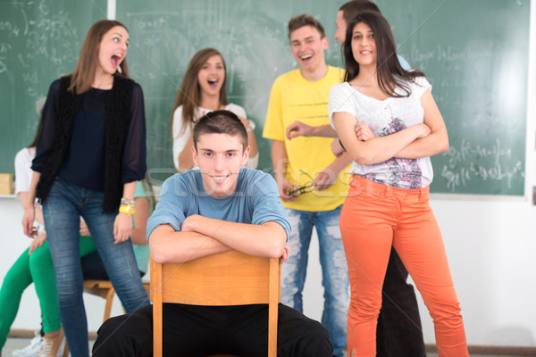 Lächelnd Junge heiter Klassenkameraden posiert Tafel Stock foto © zurijeta