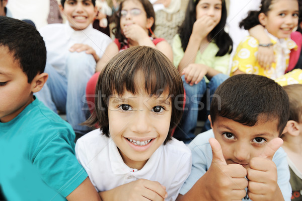 Copii grup fericire comuniune familie fată Imagine de stoc © zurijeta