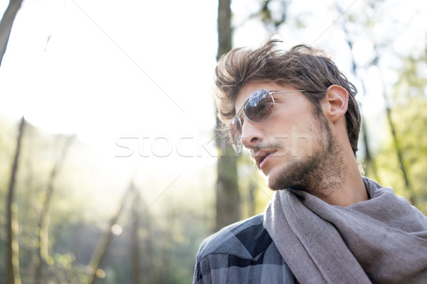 [[stock_photo]]: Jeunes · bel · homme · nature · soleil · vent · cheveux