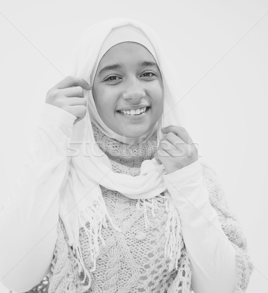 Portret świeże piękna arabski dziewczyna hidżab Zdjęcia stock © zurijeta