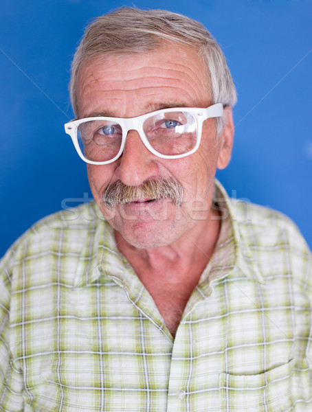 Sorridente homem maduro bigode rugas idoso boa aparência Foto stock © zurijeta