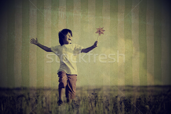 Kind natuur gelukkig kid lopen mooie Stockfoto © zurijeta