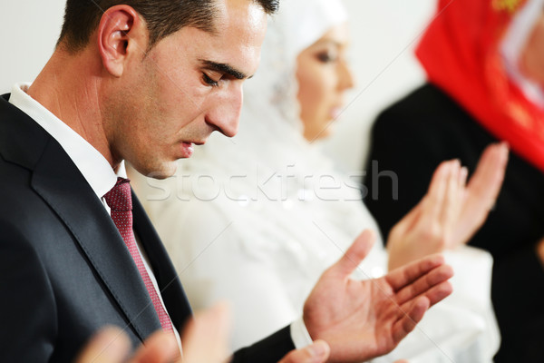 Muslim sposa lo sposo moschea cerimonia di nozze donna Foto d'archivio © zurijeta