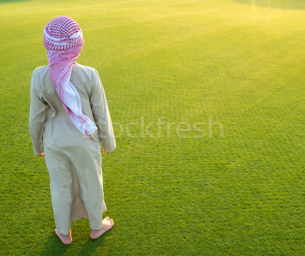 Arabski chłopca trawy łące moda charakter Zdjęcia stock © zurijeta