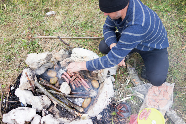 Barbecue kő hegyek buli kert barátok Stock fotó © zurijeta